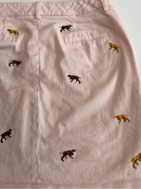 Larry Levine Pale Pink Mini Skirt with Embroidered Retrievers - Picture 7 of 11
